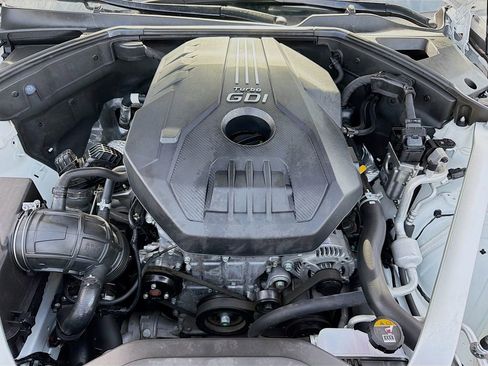 Used 2023 Genesis G70 2.0T w/ Sport Prestige Package image 32