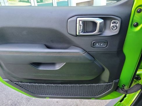 Used 2025 Jeep Wrangler Unlimited Rubicon 392 image 35