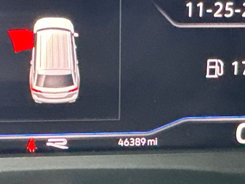 Used 2022 Volkswagen Atlas SEL Premium image 19