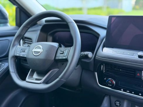 Used 2026 Nissan Rogue SL AWD/4WD image 23