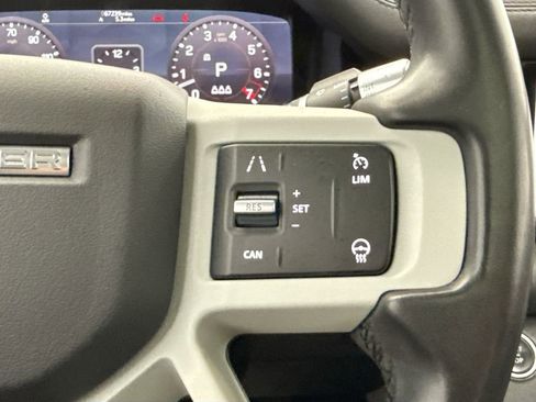 Used 2020 Land Rover Defender 110 SE image 12