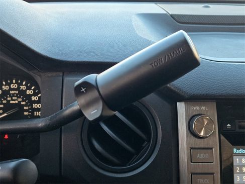 Used 2018 Toyota Tundra SR image 17