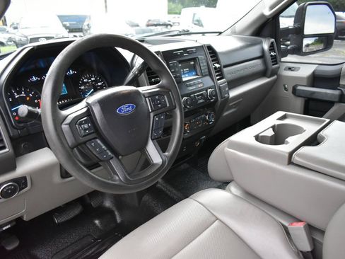 Used 2019 Ford F250 XL w/ Power Equipment Group AWD/4WD image 10