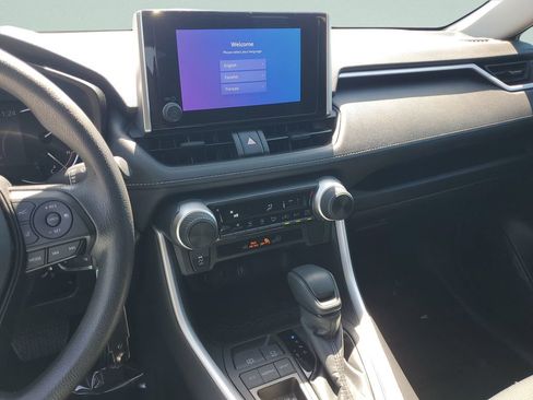 Certified 2023 Toyota RAV4 LE image 22