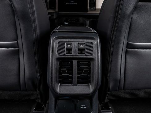 Used 2026 Ford Bronco Outer Banks AWD/4WD image 32