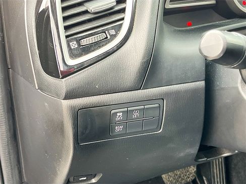 Used 2016 MAZDA MAZDA3 i Sport w/ Preferred Equipment Package image 10