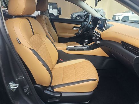 Used 2023 Nissan Sentra SV w/ SV Premium Package image 15