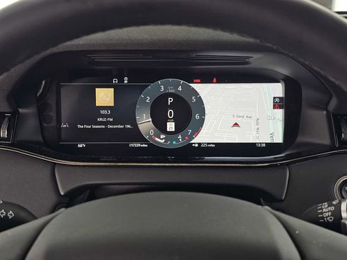 Used 2024 Land Rover Range Rover Evoque S image 23