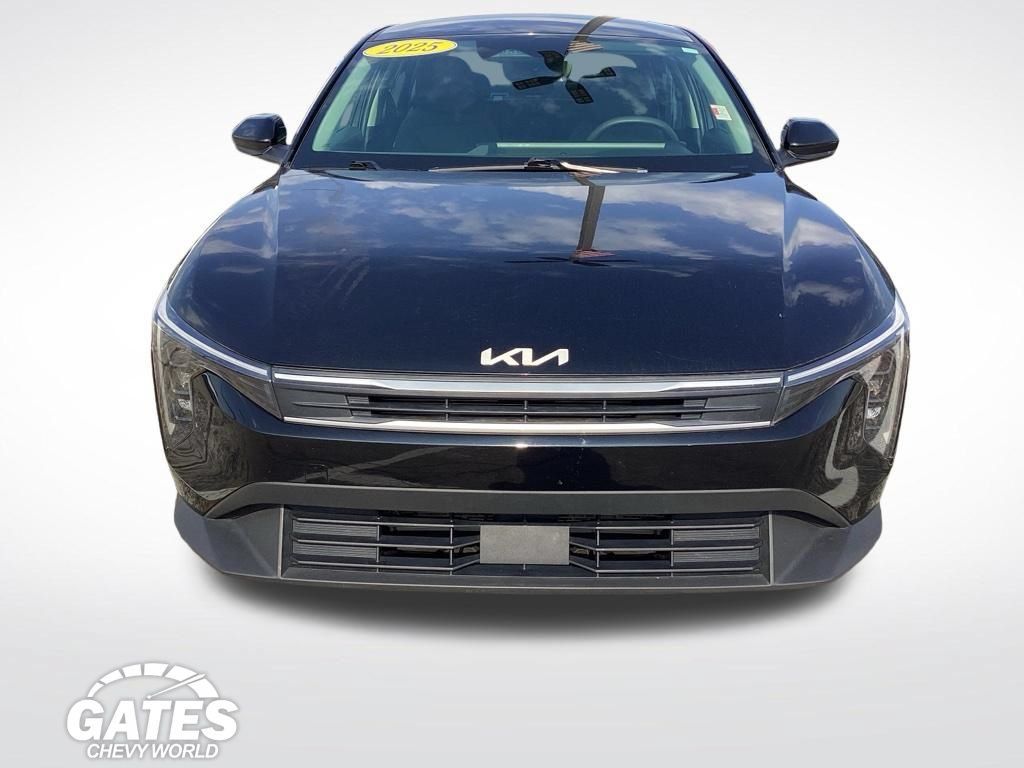 Used 2025 Kia K4 FWD image 2