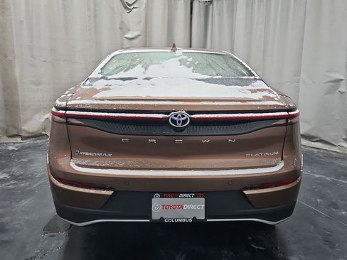 New 2026 Toyota Crown Platinum image 6