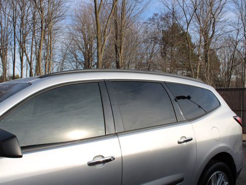 Used 2017 Chevrolet Traverse LS AWD/4WD image 32