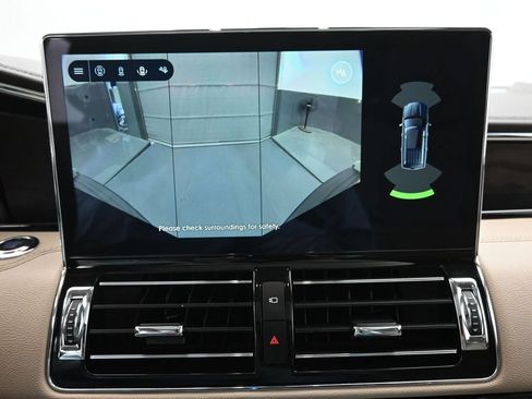 Used 2024 Lincoln Navigator L Reserve AWD/4WD image 18