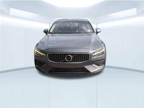 Used 2020 Volvo S60 T5 Inscription w/ Protection Package Premier image 10