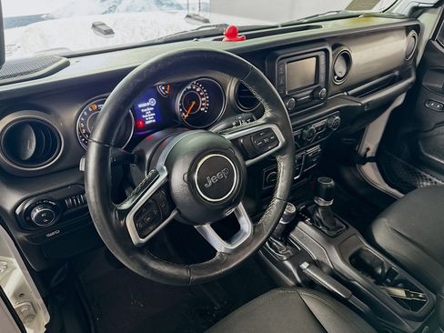 Used 2020 Jeep Gladiator Sport w/ Quick Order Package 24S image 11