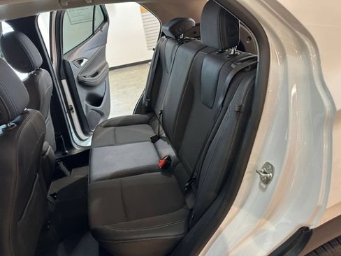 Used 2026 Buick Encore GX Preferred AWD/4WD image 38