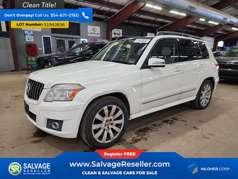 Used 2011 Mercedes-Benz GLK 350 4MATIC image 1