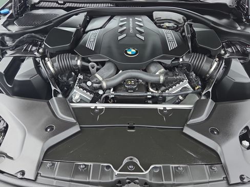 Certified 2023 BMW M550i xDrive AWD/4WD image 19