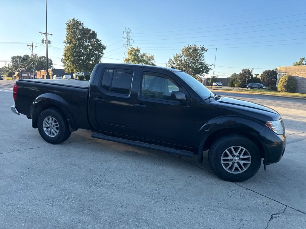 Used 2016 Nissan Frontier SV AWD/4WD image 11