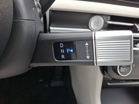 Used 2025 Hyundai Tucson SEL image 14