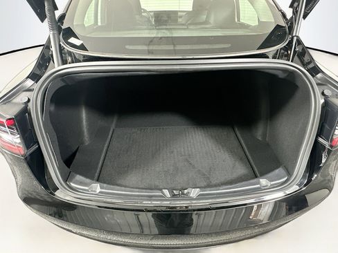 Used 2021 Tesla Model 3 Performance image 27
