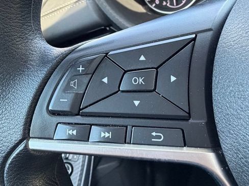 Used 2024 Nissan Sentra SV FWD image 28