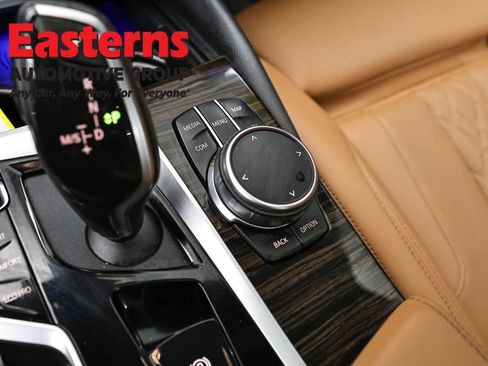 Used 2023 BMW 530i w/ Convenience Package RWD image 22