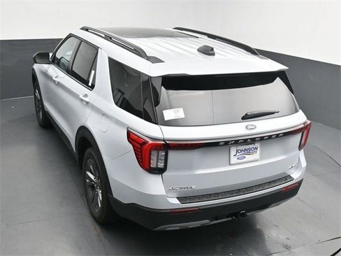 New 2026 Ford Explorer Active w/ Active Comfort Package image 20