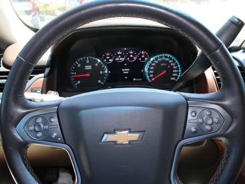 Used 2016 Chevrolet Tahoe LTZ AWD/4WD image 3