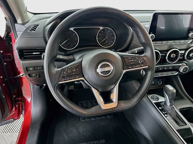 Used 2024 Nissan Sentra SV FWD image 12