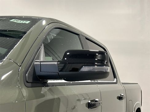 New 2026 RAM 1500 4x4 Crew Cab image 13
