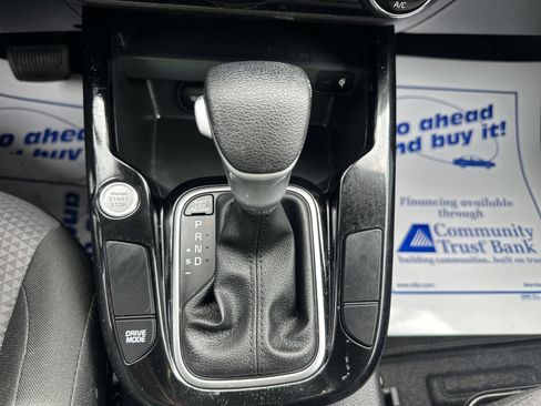 Used 2024 Kia Soul S FWD image 17