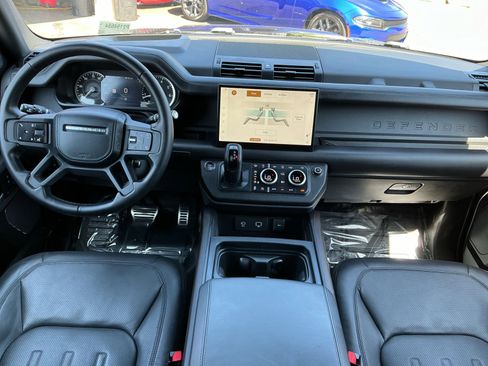 Used 2023 Land Rover Defender 110 X image 15