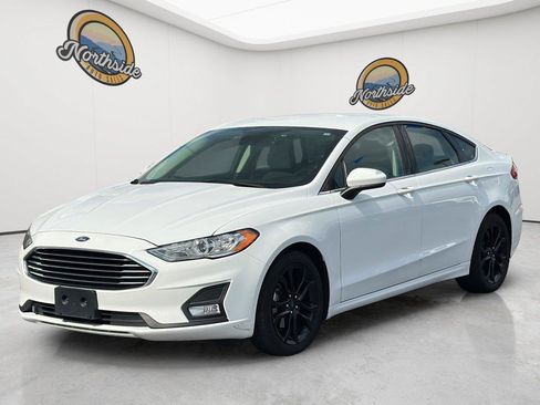 Used 2019 Ford Fusion SE w/ Equipment Group 151A FWD image 1