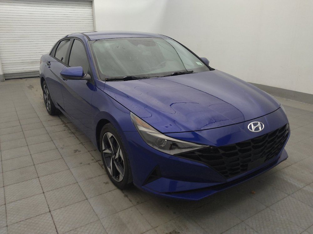 Used 2023 Hyundai Elantra SEL w/ Convenience Package FWD image 13