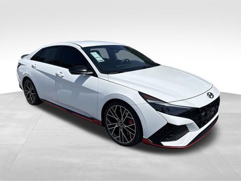 Used 2022 Hyundai Elantra N FWD image 8