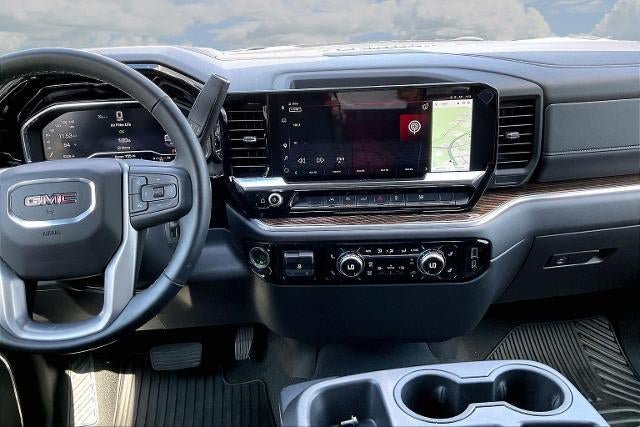 Used 2025 GMC Sierra 1500 Elevation AWD/4WD image 10