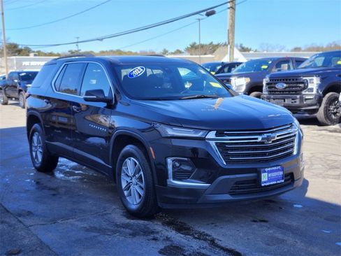 Used 2023 Chevrolet Traverse LT image 7