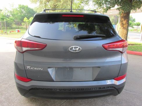 Used 2016 Hyundai Tucson SE w/ Option Group 02 FWD image 6