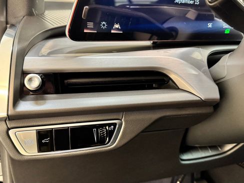 New 2026 Cadillac Vistiq Sport w/ LPO, Floor Liner Package image 26