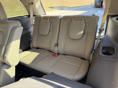 Used 2020 Lincoln Aviator Reserve w/ Equipment Group 202A image 26