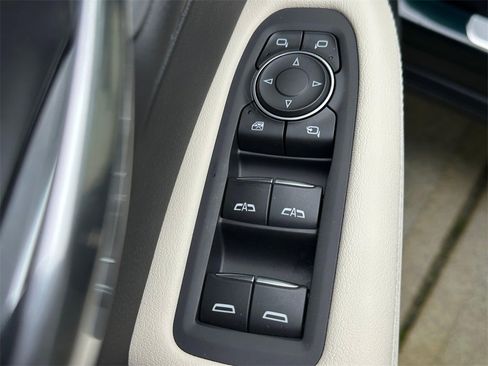 Certified 2024 Cadillac XT6 Sport w/ Technology Package image 22