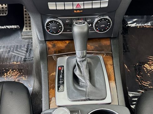 Used 2014 Mercedes-Benz C 250 Sport image 16