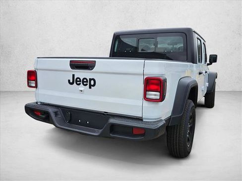 New 2026 Jeep Gladiator Sport image 2