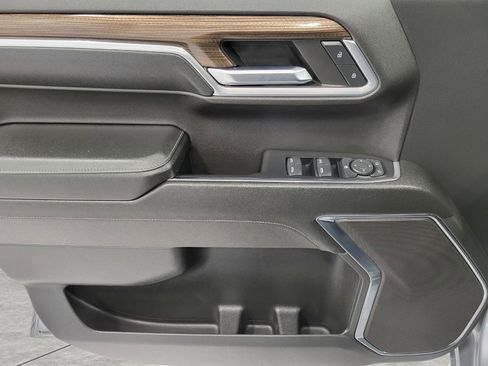 Used 2023 Chevrolet Silverado 1500 RST AWD/4WD image 25