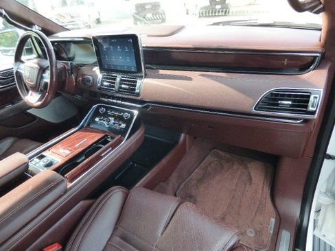Used 2018 Lincoln Navigator Black Label image 15