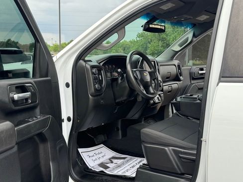 Used 2021 Chevrolet Silverado 2500 Custom w/ Custom Value Package AWD/4WD image 23