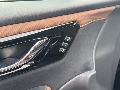 New 2026 Subaru Forester Touring AWD/4WD image 32