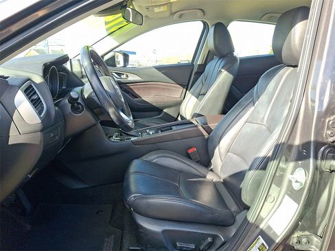 Used 2018 MAZDA MAZDA3 Touring image 14