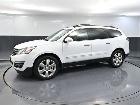 Used 2017 Chevrolet Traverse Premier image 11