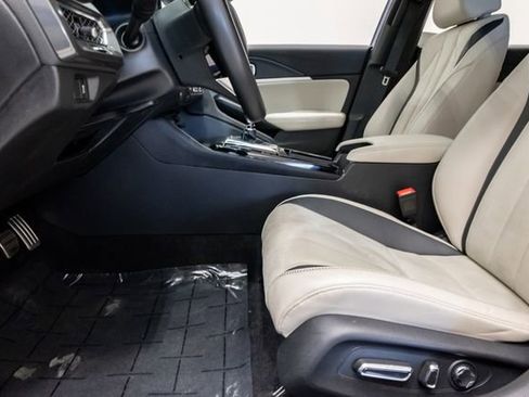 Used 2023 Acura Integra A-Spec FWD image 9